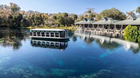 Touring Silver Springs in an iconic glass bottom boat