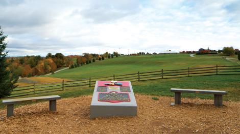 Das Woodstock Monument am Bethel Woods Center for the Arts in den Sullivan Catskills, New York