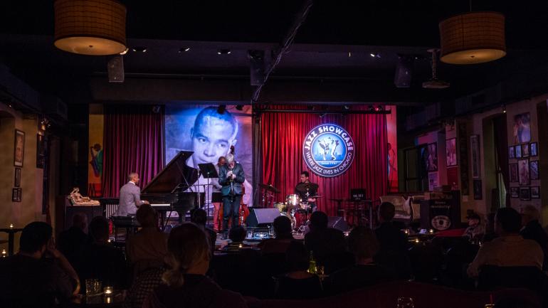 Jazz Showcase 俱乐部精彩绝伦的现场表演 Jazz Showcase 俱乐部精彩绝伦的现场表演