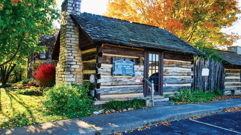 El exterior del James White's Fort, que data de 1786 y es considerado el primer hogar de Knoxville