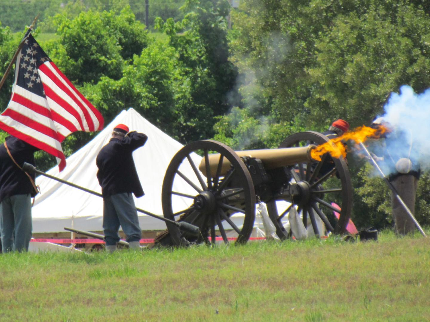 Los actores de Blue & Gray on the Red