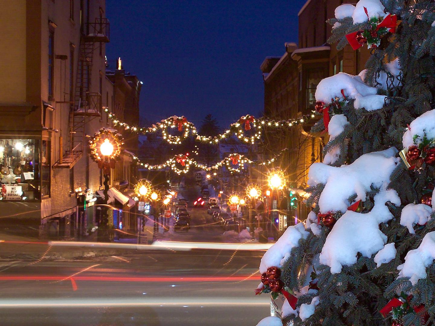 A cidade bem vestida para a Victorian Streetwalk