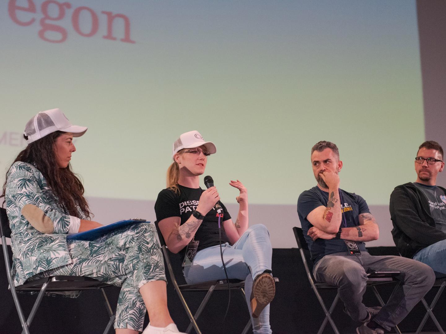Teilnehmer einer Diskussionsrunde beim Portland Film Festival in Portland, Oregon