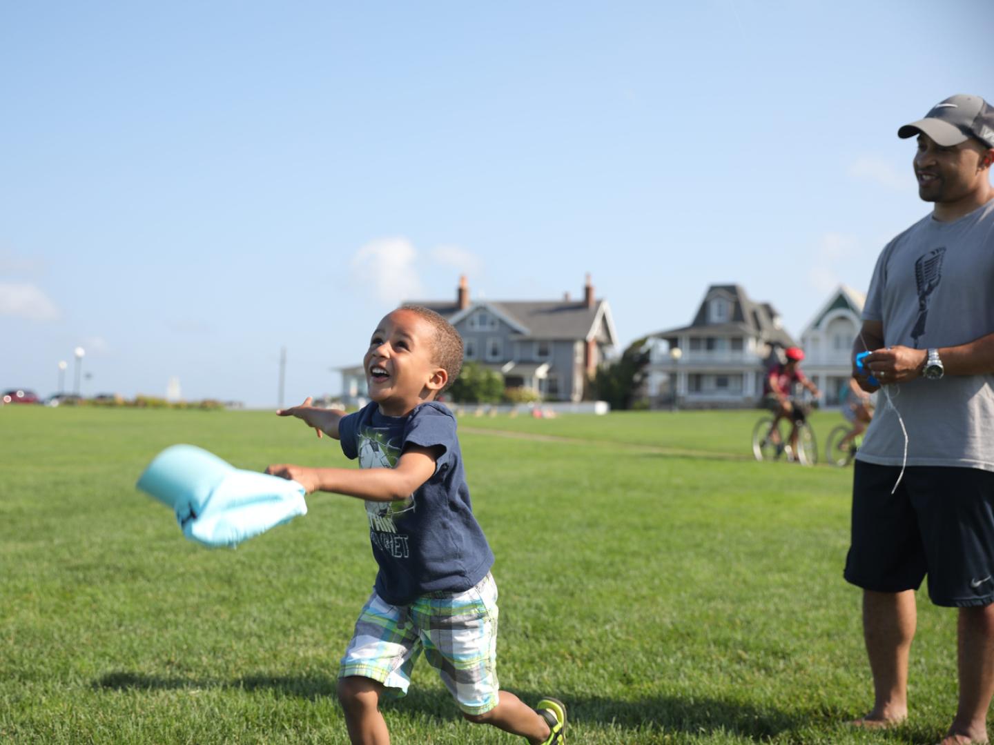 Disfrutando de un día soleado en Oak Bluffs, hogar del Juneteenth Jubilee