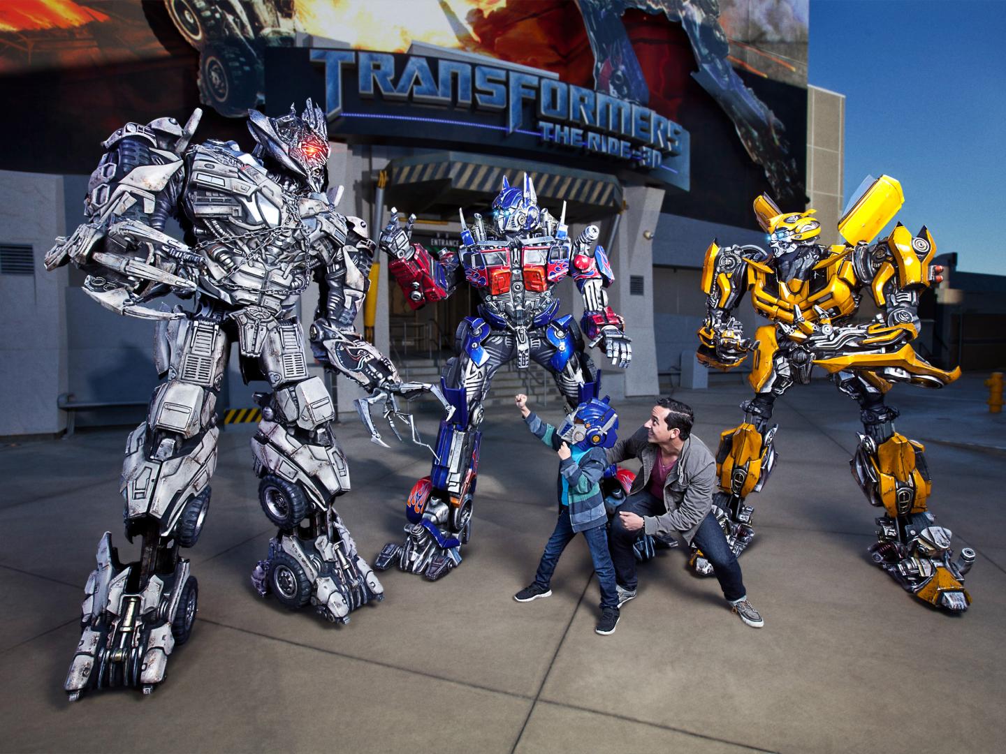 Universal Studios Hollywood Transformers™: The Ride - 3D 过山车外 Universal Studios Hollywood Transformers™: The Ride - 3D 过山车外