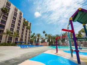 Pool and exterior of a Buena Park hotel Pool and exterior of a Buena Park hotel