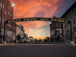 Kelly Poling Arts District sign over Locust Street in downtown Chillicothe Kelly Poling Arts District sign over Locust Street in downtown Chillicothe