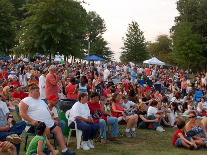 密西西比州图珀洛的 The All-America City Family Picnic in the Park 野餐节 密西西比州图珀洛的 The All-America City Family Picnic in the Park 野餐节
