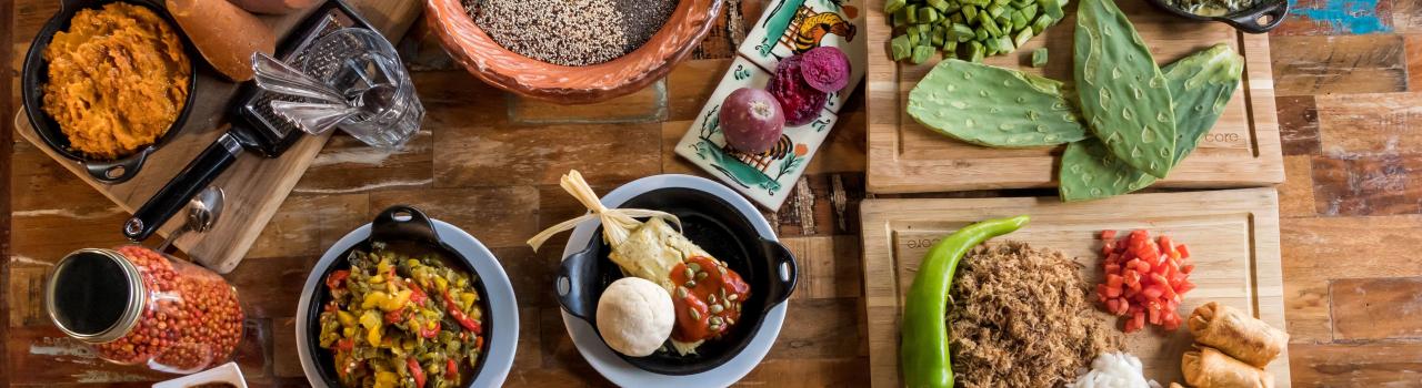 애리조나주 투손에 있는 차로 스테이크 앤 델 레이의 다양한 요리들