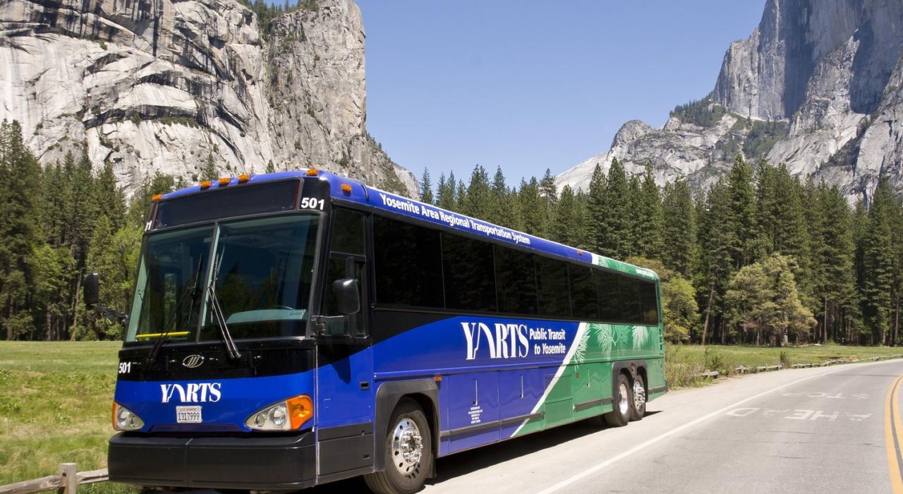 Explorando Yosemite mediante Yosemite Area Regional Transportation System