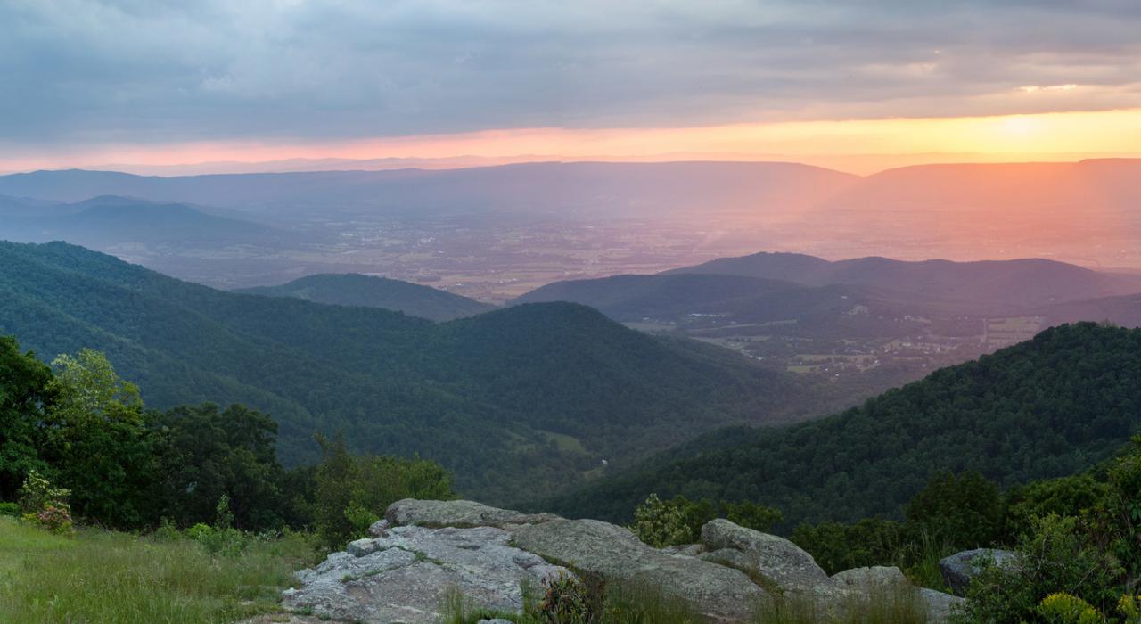Gorgeous sunset views at Shenandoah National Park
