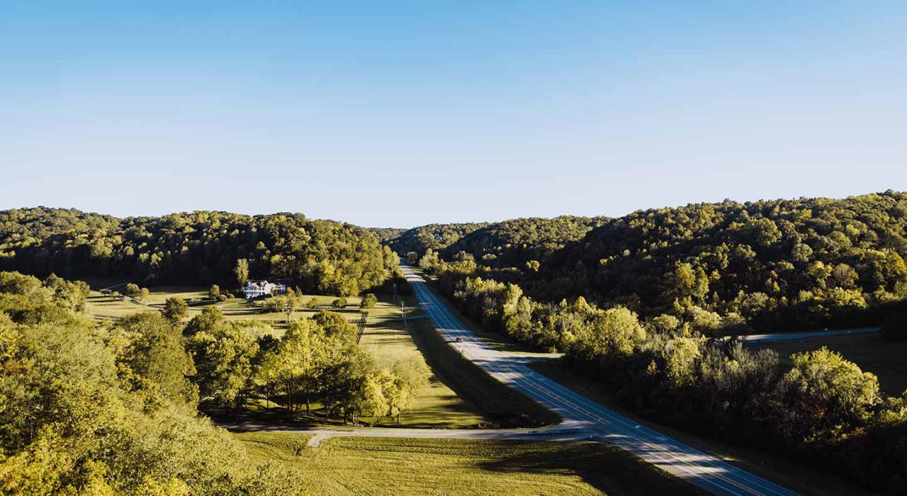 프랭클린을 둘러싼 아름다운 풍경에서 즐기는 평화로운 드라이브