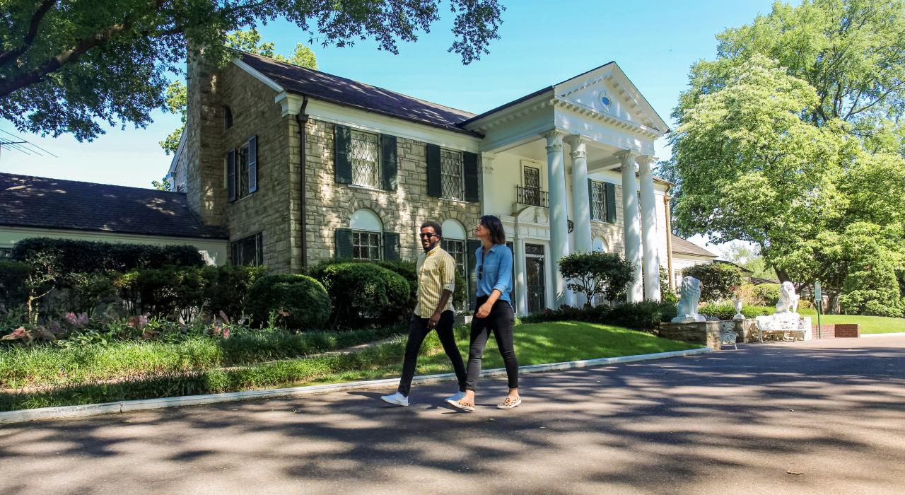 Elvis fans outside of Graceland