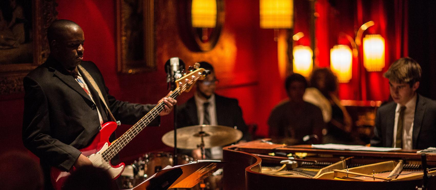 カンザスシティのグリーン・レディ・ラウンジでのジャズ生演奏